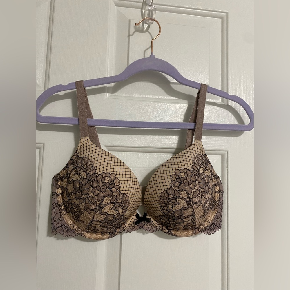Victoria’s Secret tan black floral lace dream angels push-up